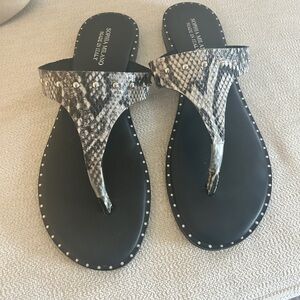 NWOT Sophia Milano Snake Print Women's Sandals MADE IN ITALY